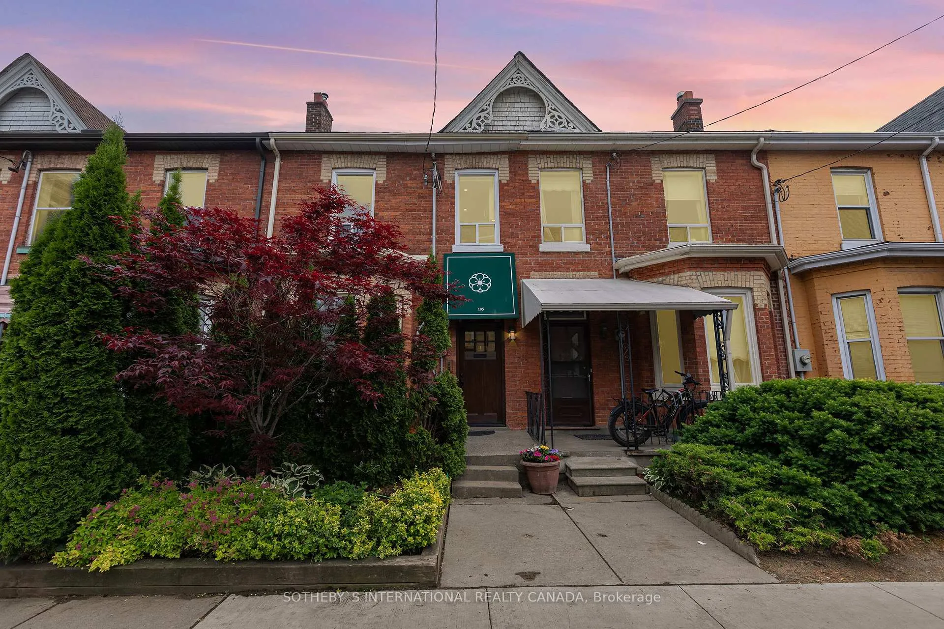 Photo 1 of Unit 2, 105 Harbord Street, Toronto, University — HOMEH