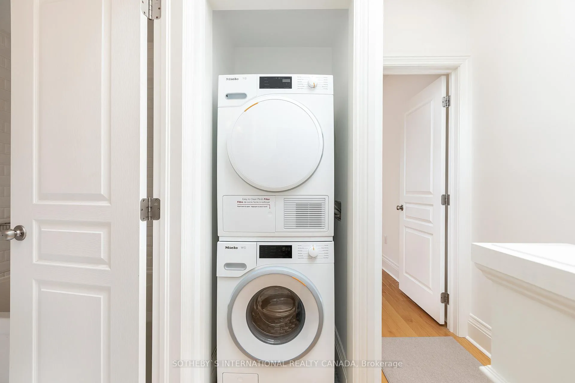 Photo 14 of Unit 2, 105 Harbord Street, Toronto, University — HOMEH
