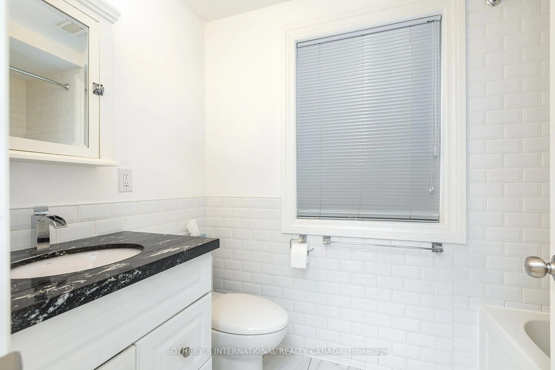 Photo 15 of Unit 2, 105 Harbord Street, Toronto, University — HOMEH