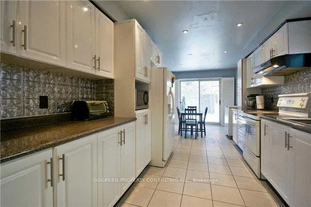 Photo 3 of 2285 Cottonwood Circle, Pickering, Liverpool — HOMEH
