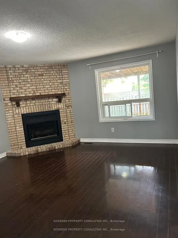 Photo 5 of 2285 Cottonwood Circle, Pickering, Liverpool — HOMEH