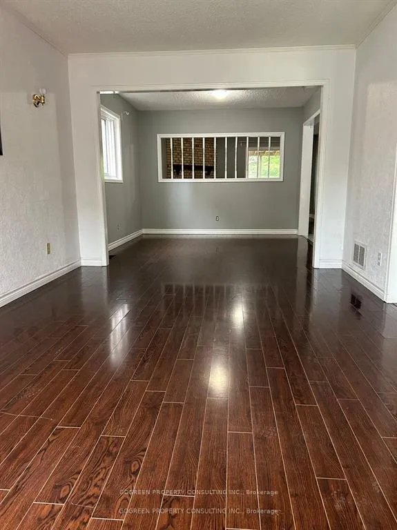 Photo 6 of 2285 Cottonwood Circle, Pickering, Liverpool — HOMEH