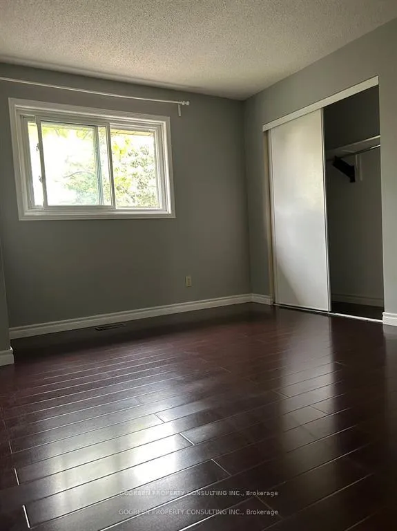 Photo 10 of 2285 Cottonwood Circle, Pickering, Liverpool — HOMEH