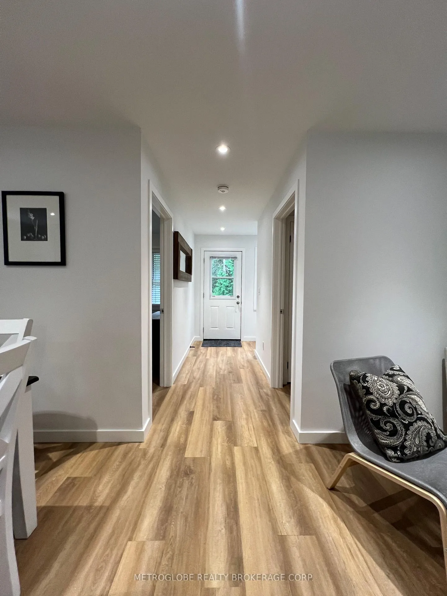 Photo 17 of 876 Kennedy Road, Innisfil, Alcona — HOMEH