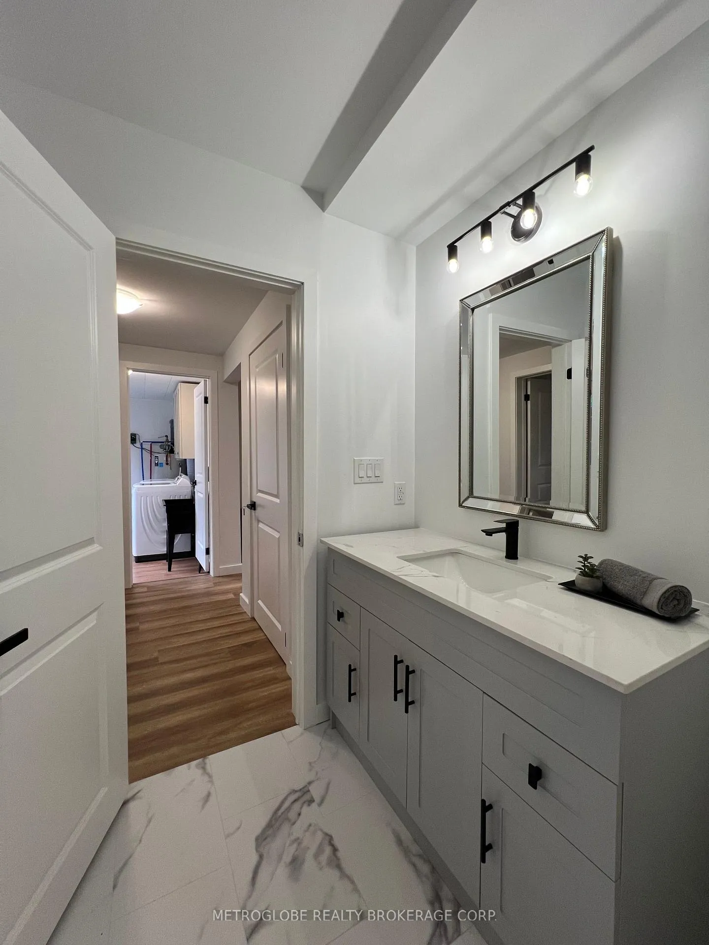 Photo 22 of 876 Kennedy Road, Innisfil, Alcona — HOMEH