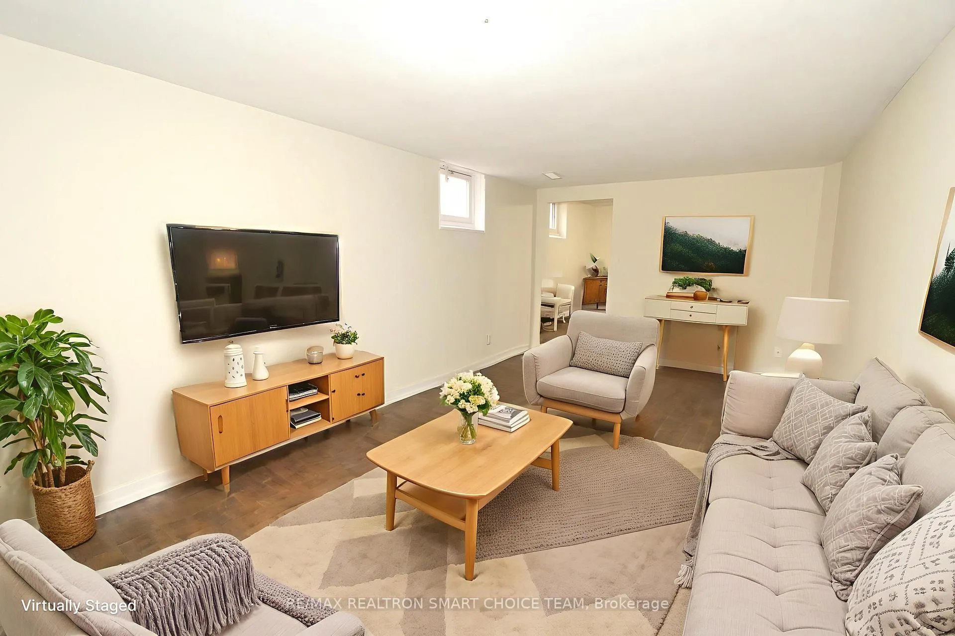 Photo 2 of Unit Bsmt, 929 Crocus Crescent, Whitby, Downtown Whitby — HOMEH