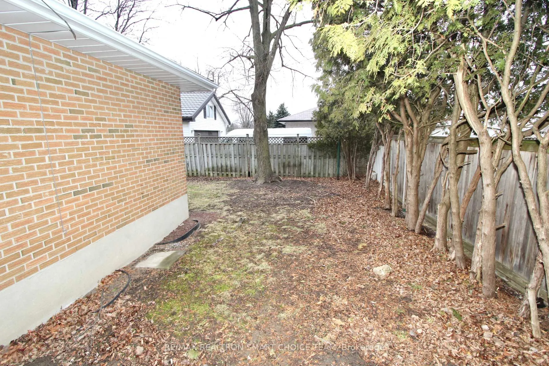 Photo 16 of Unit Bsmt, 929 Crocus Crescent, Whitby, Downtown Whitby — HOMEH