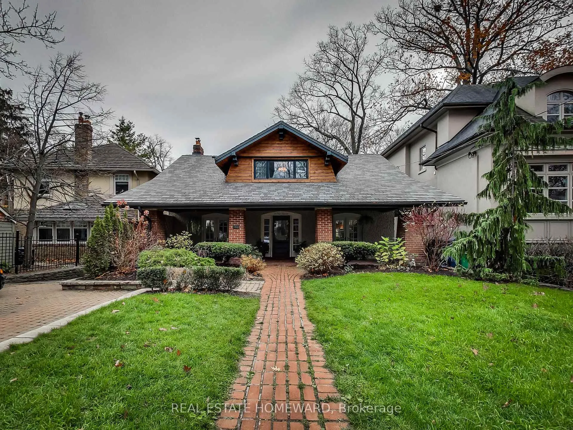 Photo 1 of 15 Pine Crescent, Toronto, The Beaches — HOMEH