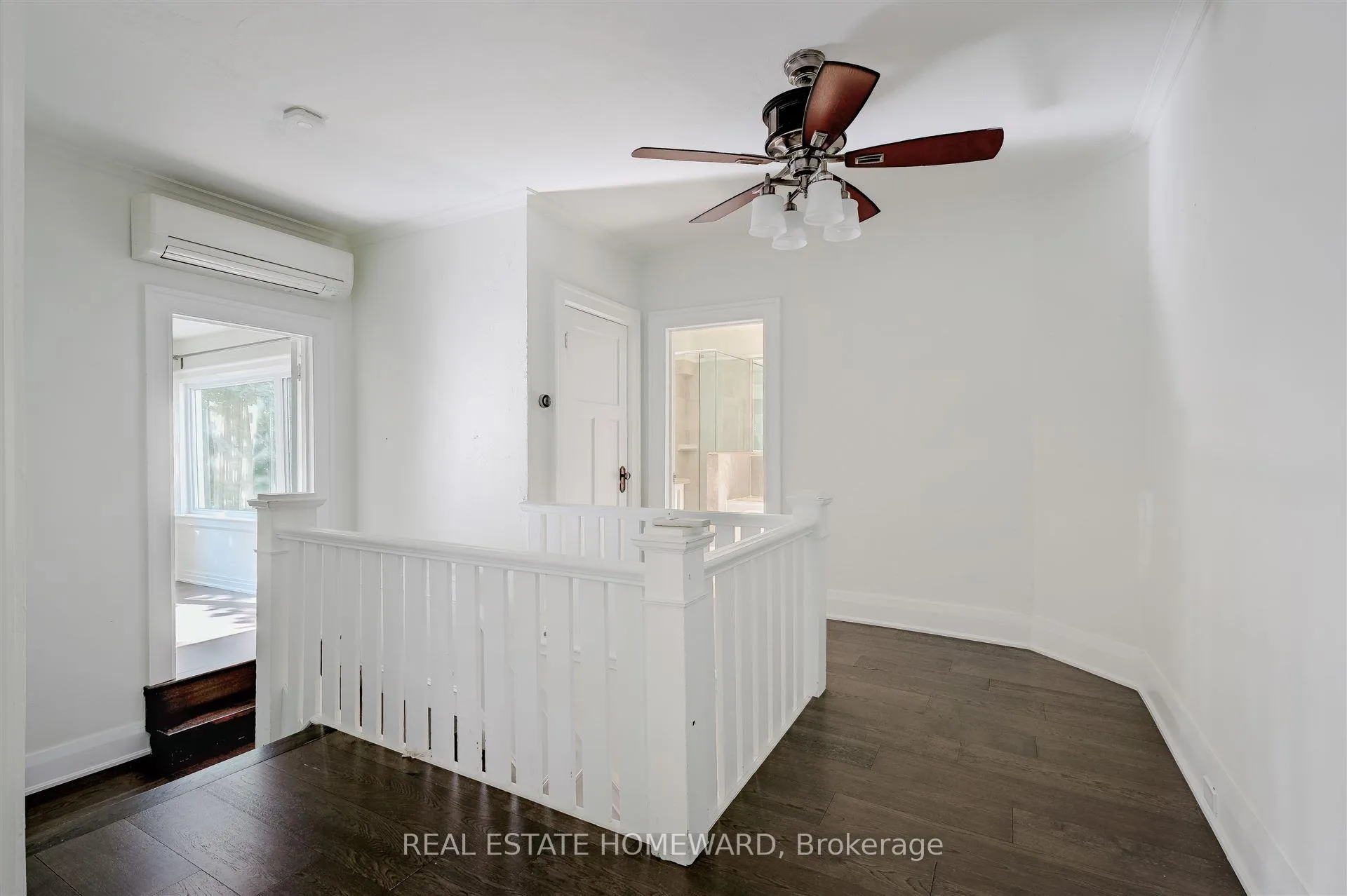 Photo 15 of 15 Pine Crescent, Toronto, The Beaches — HOMEH