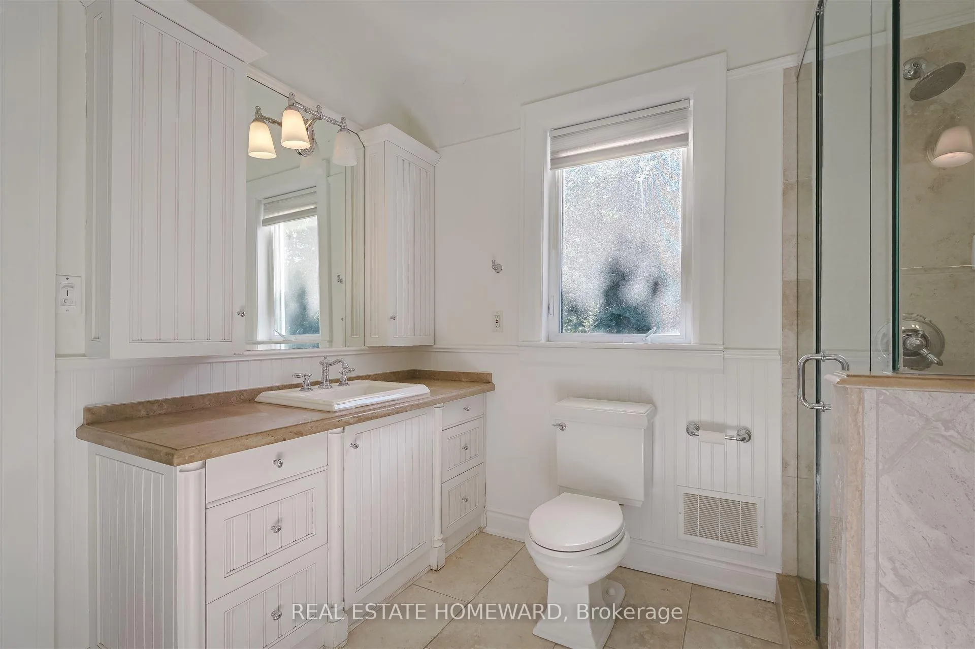 Photo 19 of 15 Pine Crescent, Toronto, The Beaches — HOMEH