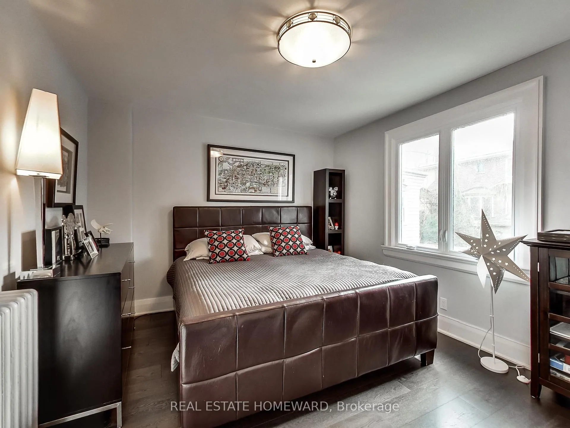Photo 20 of 15 Pine Crescent, Toronto, The Beaches — HOMEH