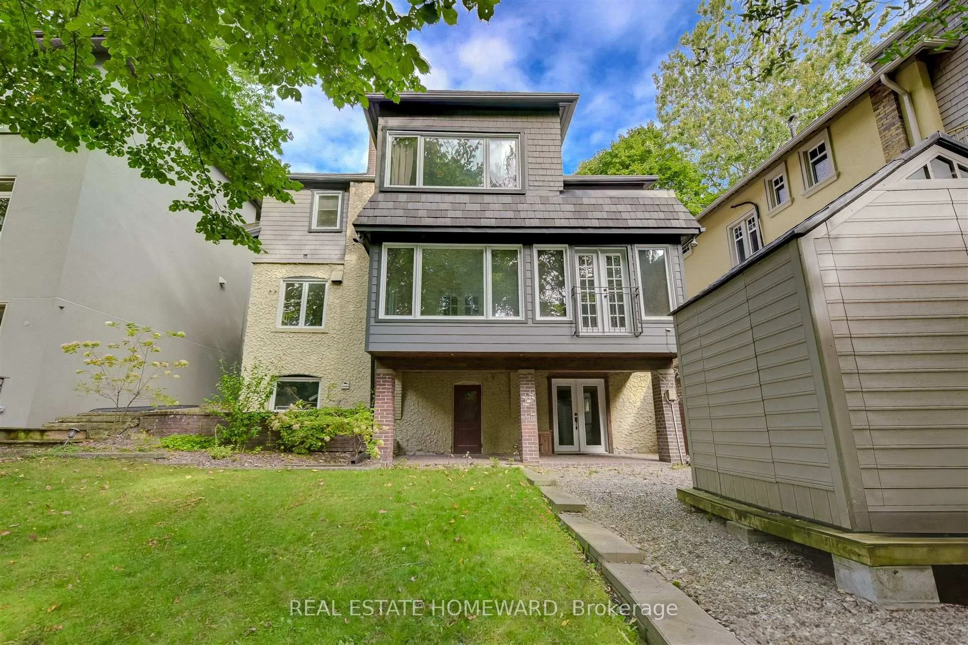 Photo 31 of 15 Pine Crescent, Toronto, The Beaches — HOMEH