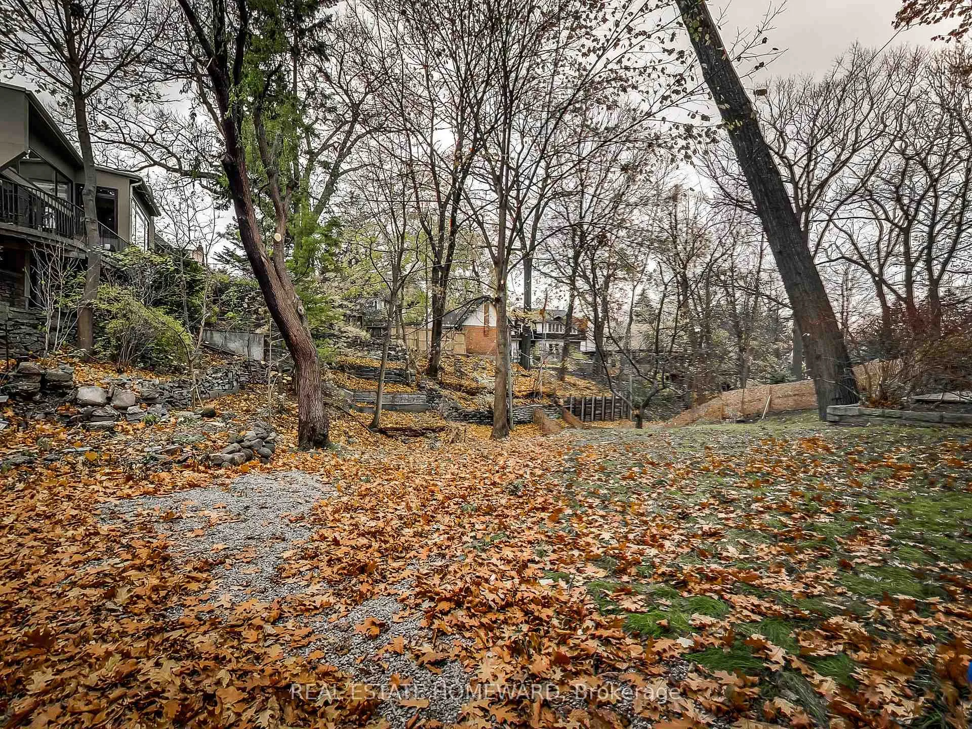 Photo 34 of 15 Pine Crescent, Toronto, The Beaches — HOMEH