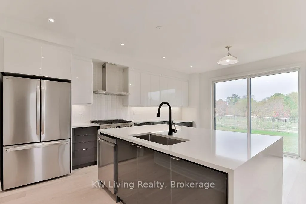 Photo 1 of 20 Berczy Manor Crescent, Markham, Victoria Square — HOMEH