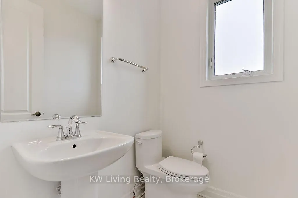 Photo 6 of 20 Berczy Manor Crescent, Markham, Victoria Square — HOMEH