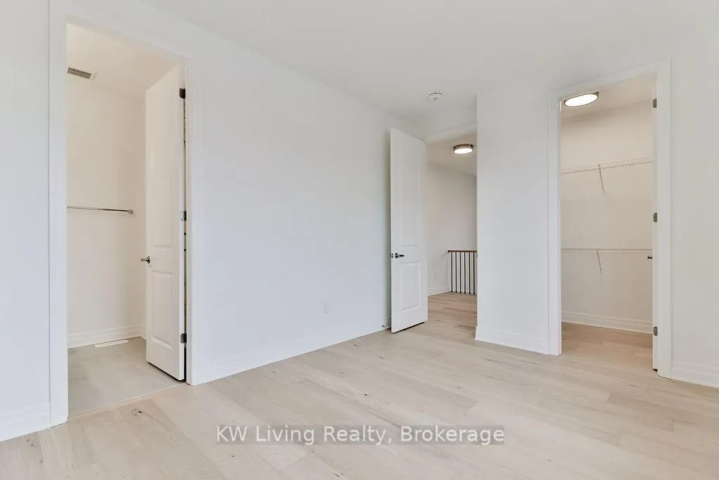 Photo 21 of 20 Berczy Manor Crescent, Markham, Victoria Square — HOMEH
