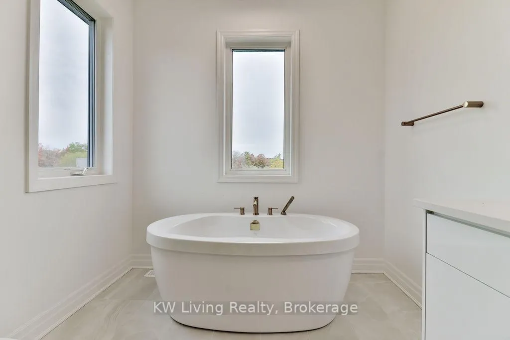 Photo 29 of 20 Berczy Manor Crescent, Markham, Victoria Square — HOMEH