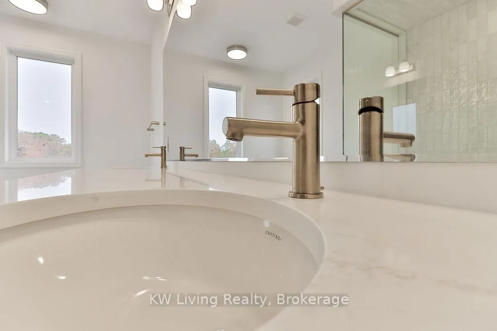Photo 30 of 20 Berczy Manor Crescent, Markham, Victoria Square — HOMEH