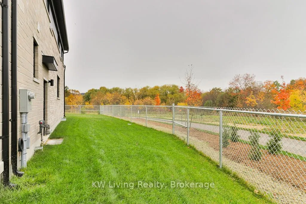 Photo 42 of 20 Berczy Manor Crescent, Markham, Victoria Square — HOMEH