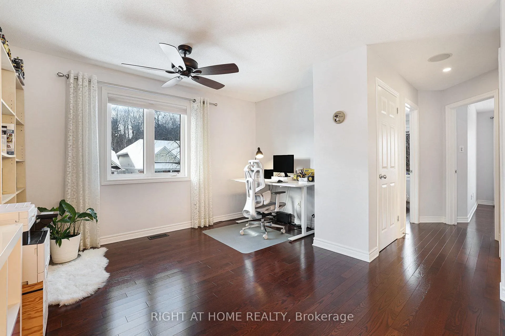 Photo 16 of 366 Forestbrook Street, Ottawa, Kanata - Morgan's Grant/South March — HOMEH