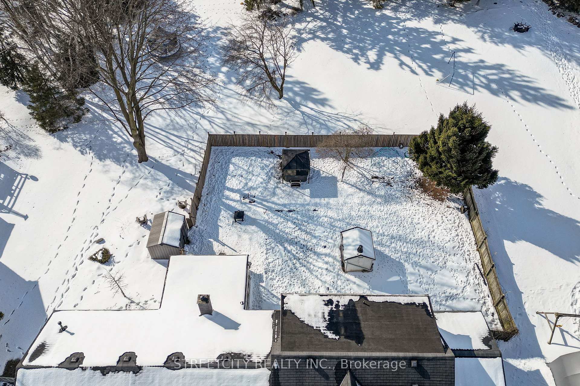 Photo 3 of 117 Centennial Avenue, Central Elgin, Rural Central Elgin — HOMEH