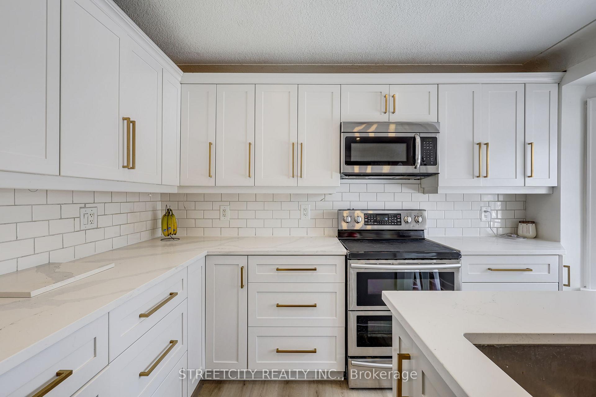 Photo 12 of 117 Centennial Avenue, Central Elgin, Rural Central Elgin — HOMEH