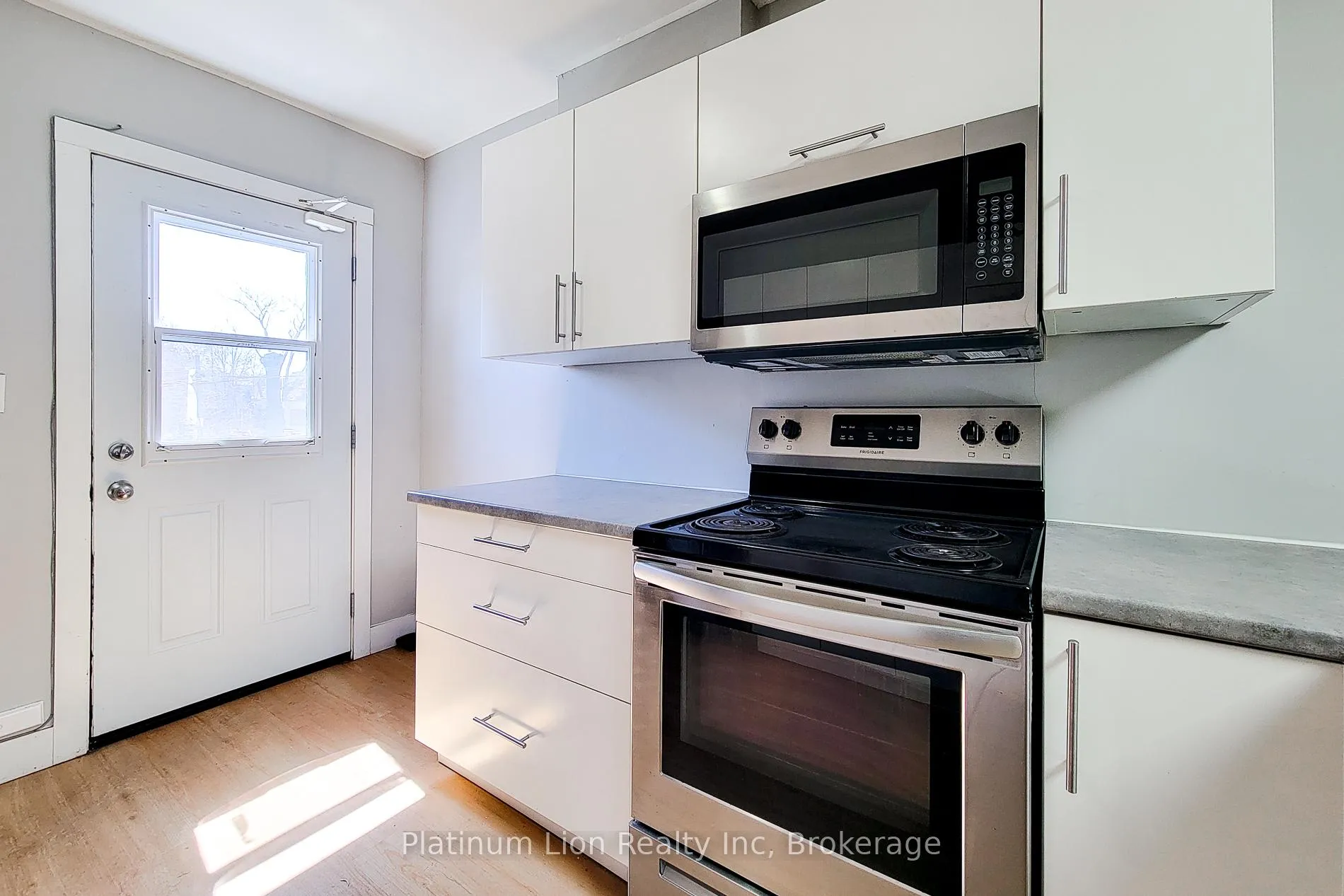 Photo 6 of Unit A, 308 Barton Street, Hamilton, Stinson — HOMEH