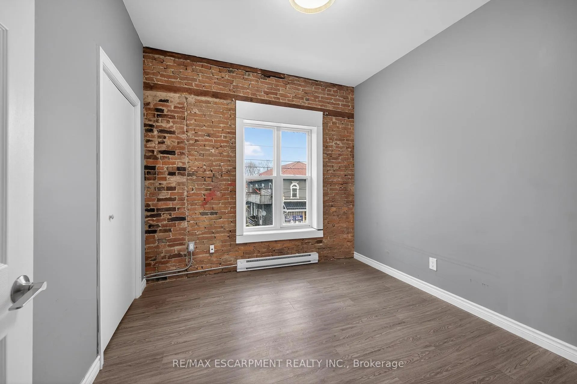 Photo 10 of Unit 3, 12 Main Street E, Haldimand — HOMEH