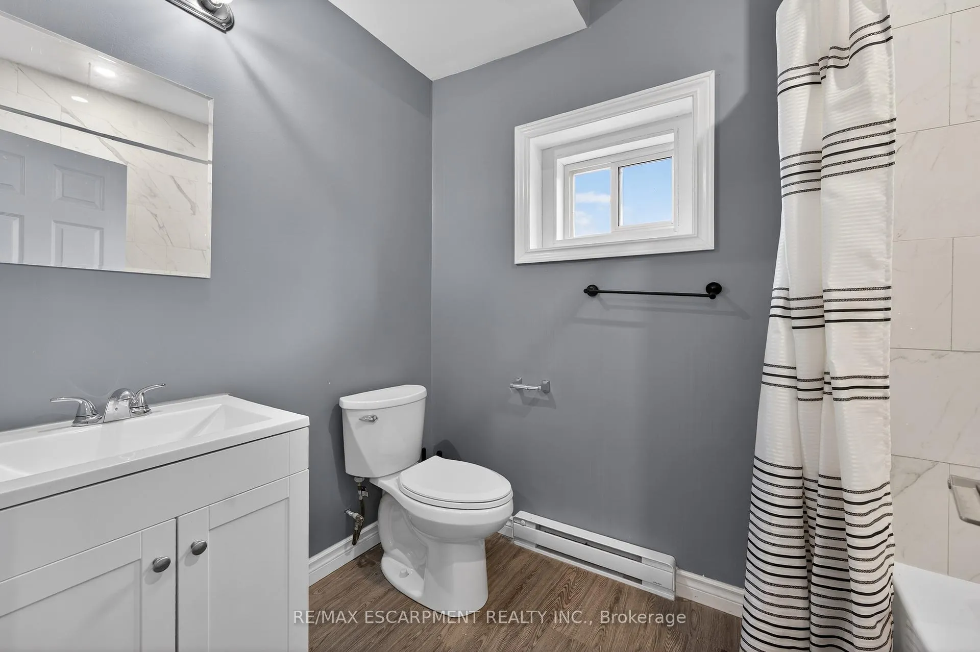 Photo 14 of Unit 3, 12 Main Street E, Haldimand — HOMEH