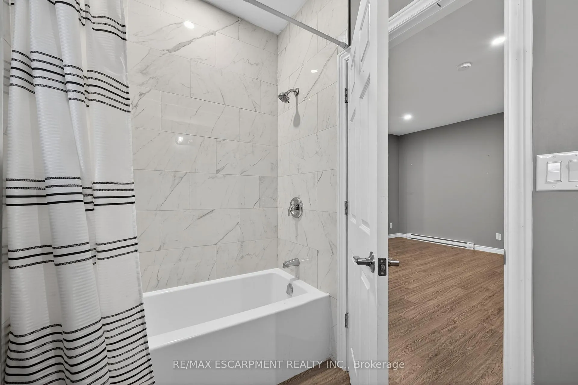 Photo 15 of Unit 3, 12 Main Street E, Haldimand — HOMEH