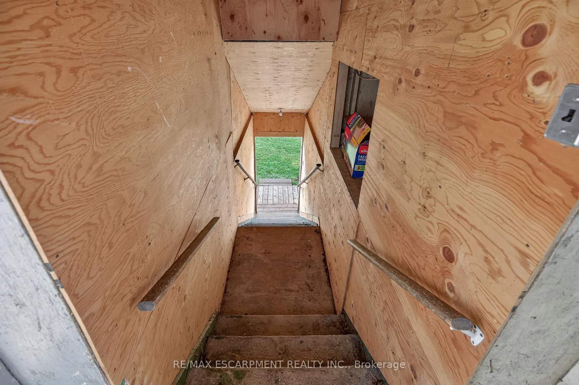 Photo 20 of Unit 3, 12 Main Street E, Haldimand — HOMEH