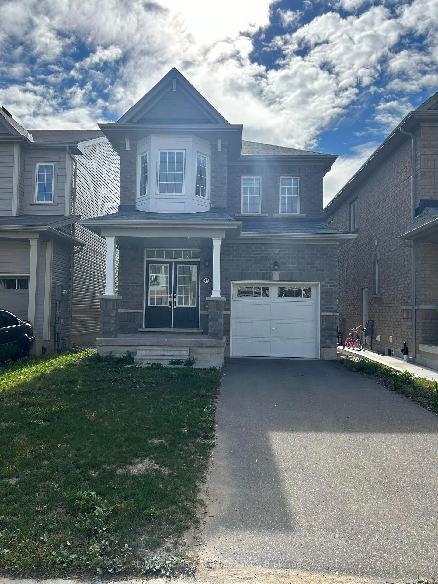 Photo 2 of 47 Blacksmith Drive, Woolwich — HOMEH