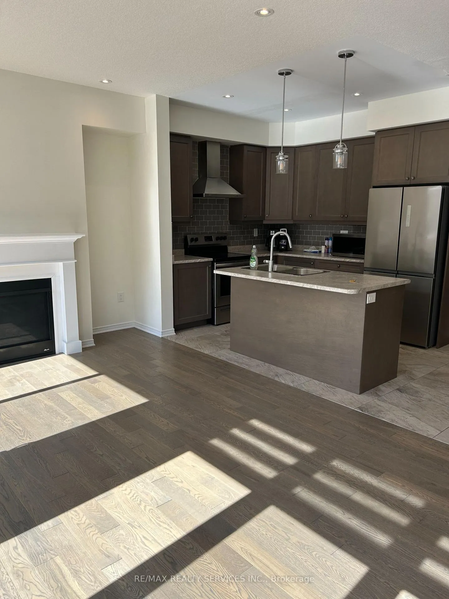 Photo 6 of 47 Blacksmith Drive, Woolwich — HOMEH
