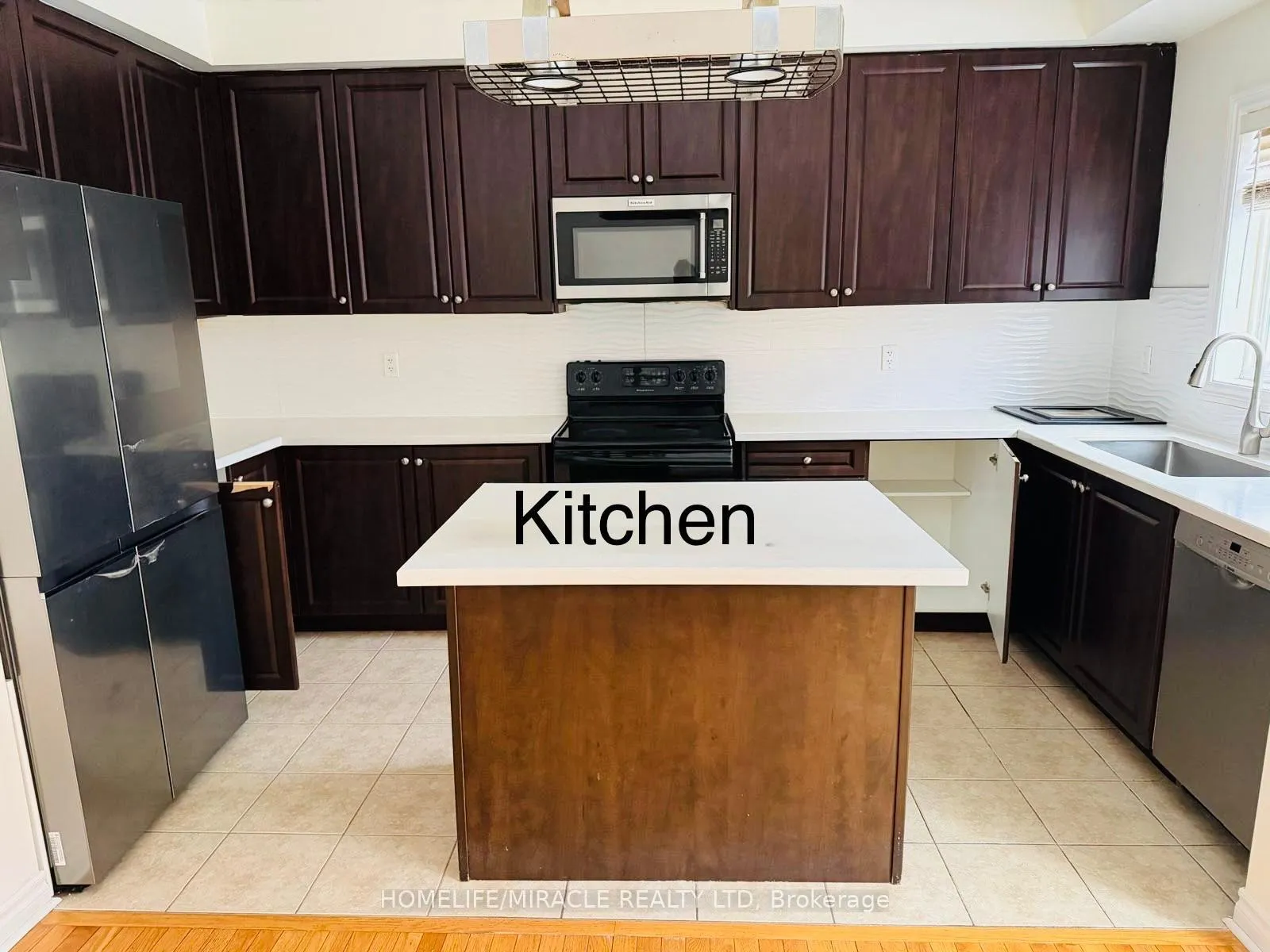 Photo 2 of 358 Hobbs Crescent, Milton, Clarke — HOMEH