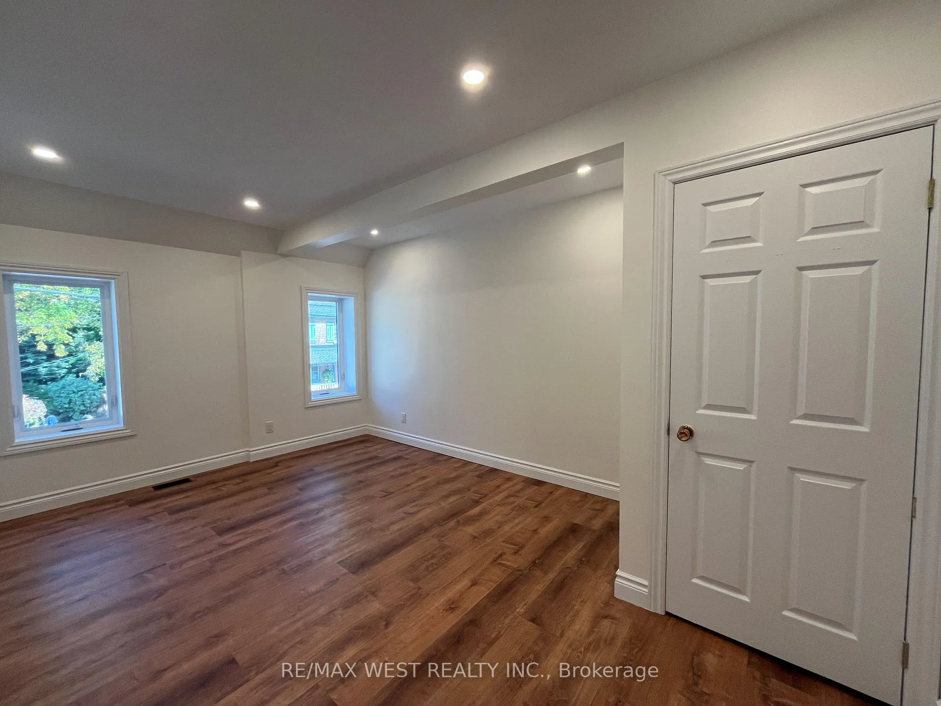Photo 9 of Unit 2A, 203 Main Street, King, Schomberg — HOMEH