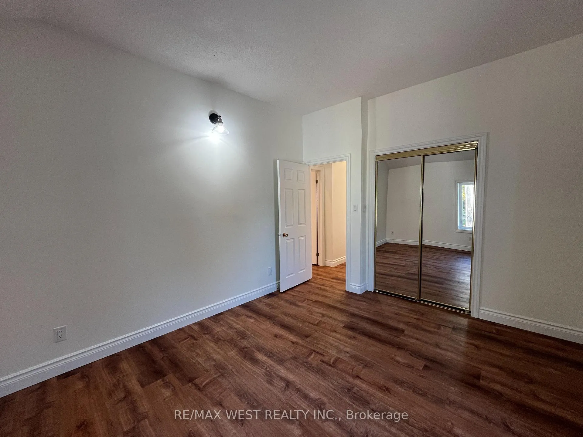 Photo 12 of Unit 2A, 203 Main Street, King, Schomberg — HOMEH