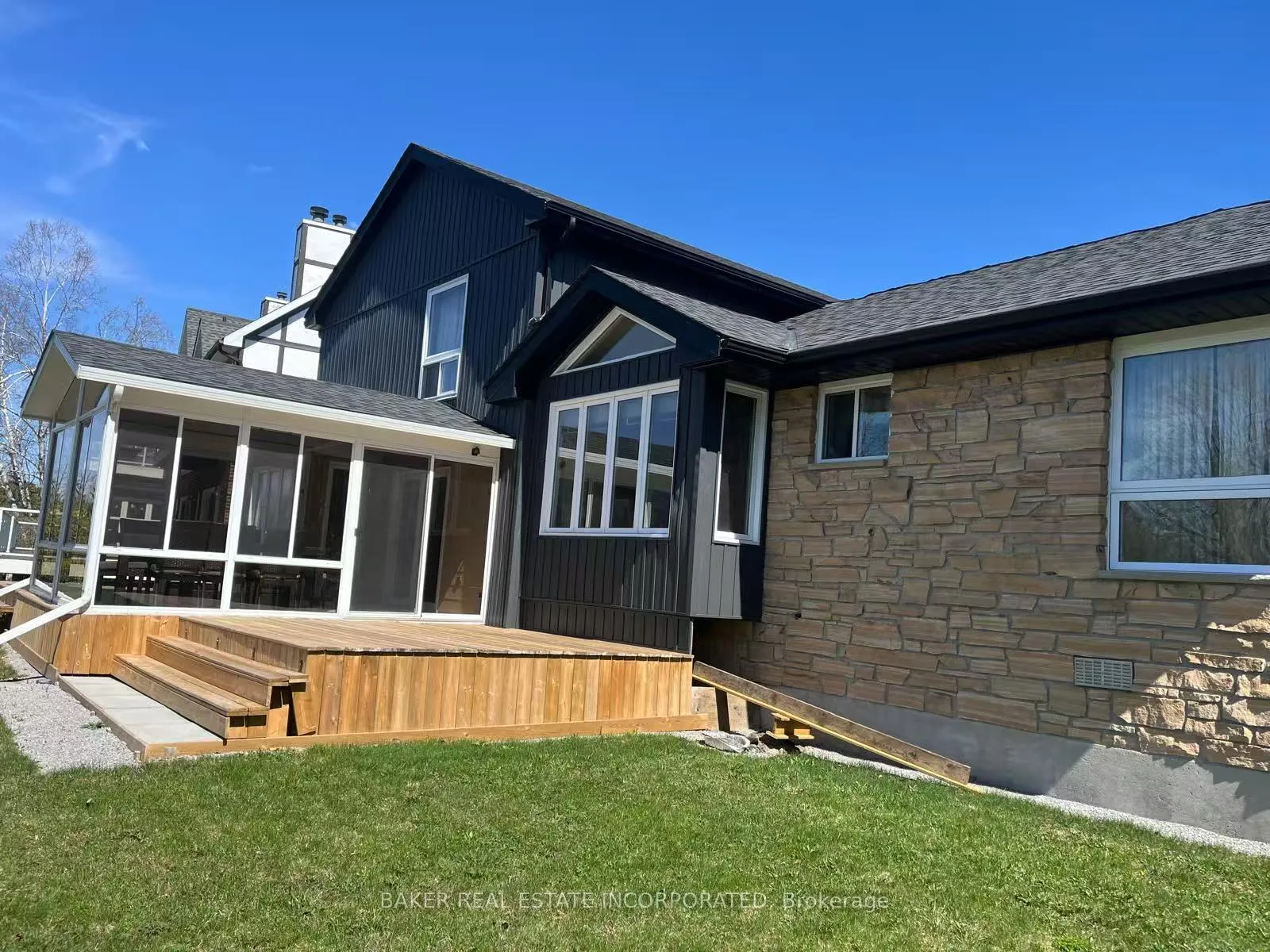 Photo 4 of 40 Turtle Path, Ramara, Brechin — HOMEH