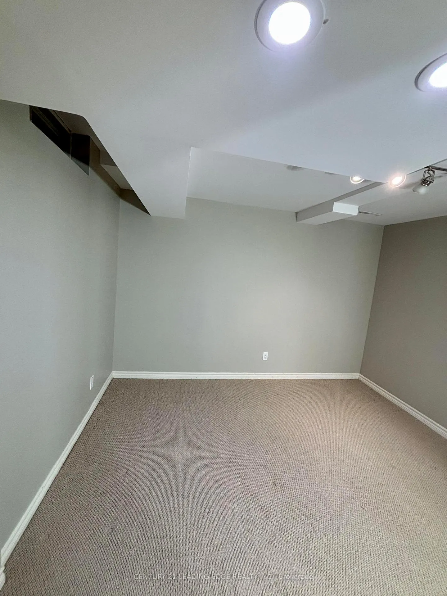 Photo 12 of Unit Basement, 407 Frontier Court, Pickering, Rosebank — HOMEH