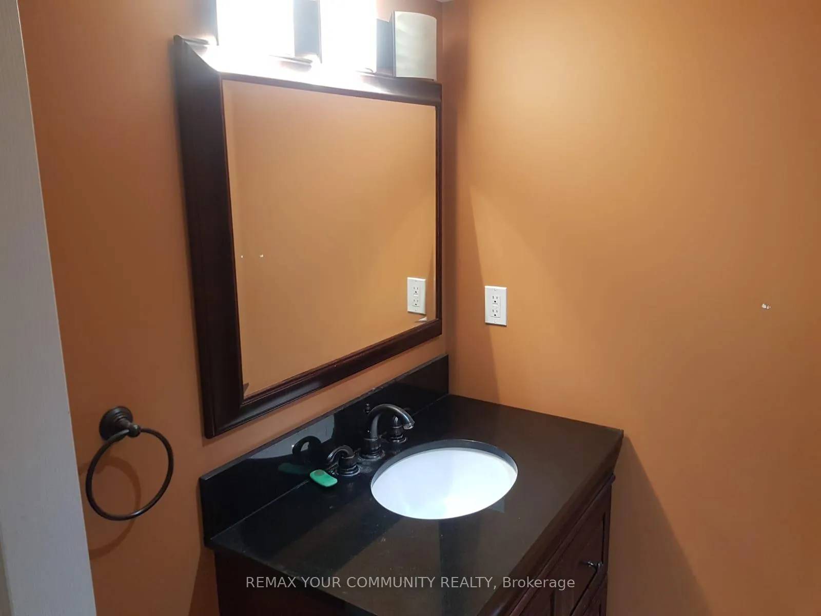 Photo 10 of Unit Basement, 198 Roseheath Drive, Vaughan, Maple — HOMEH