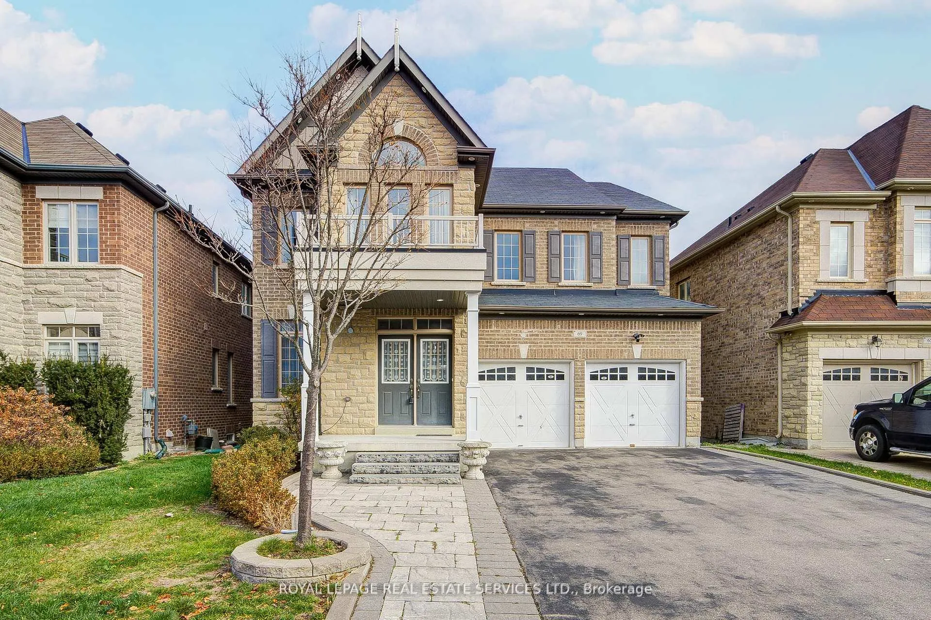 Photo 1 of 69 Card Lumber Crescent, Vaughan, Kleinburg — HOMEH
