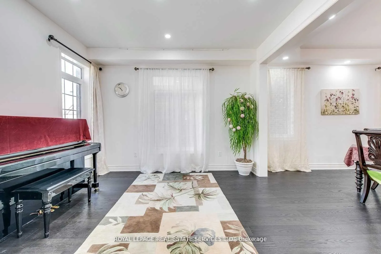 Photo 6 of 69 Card Lumber Crescent, Vaughan, Kleinburg — HOMEH