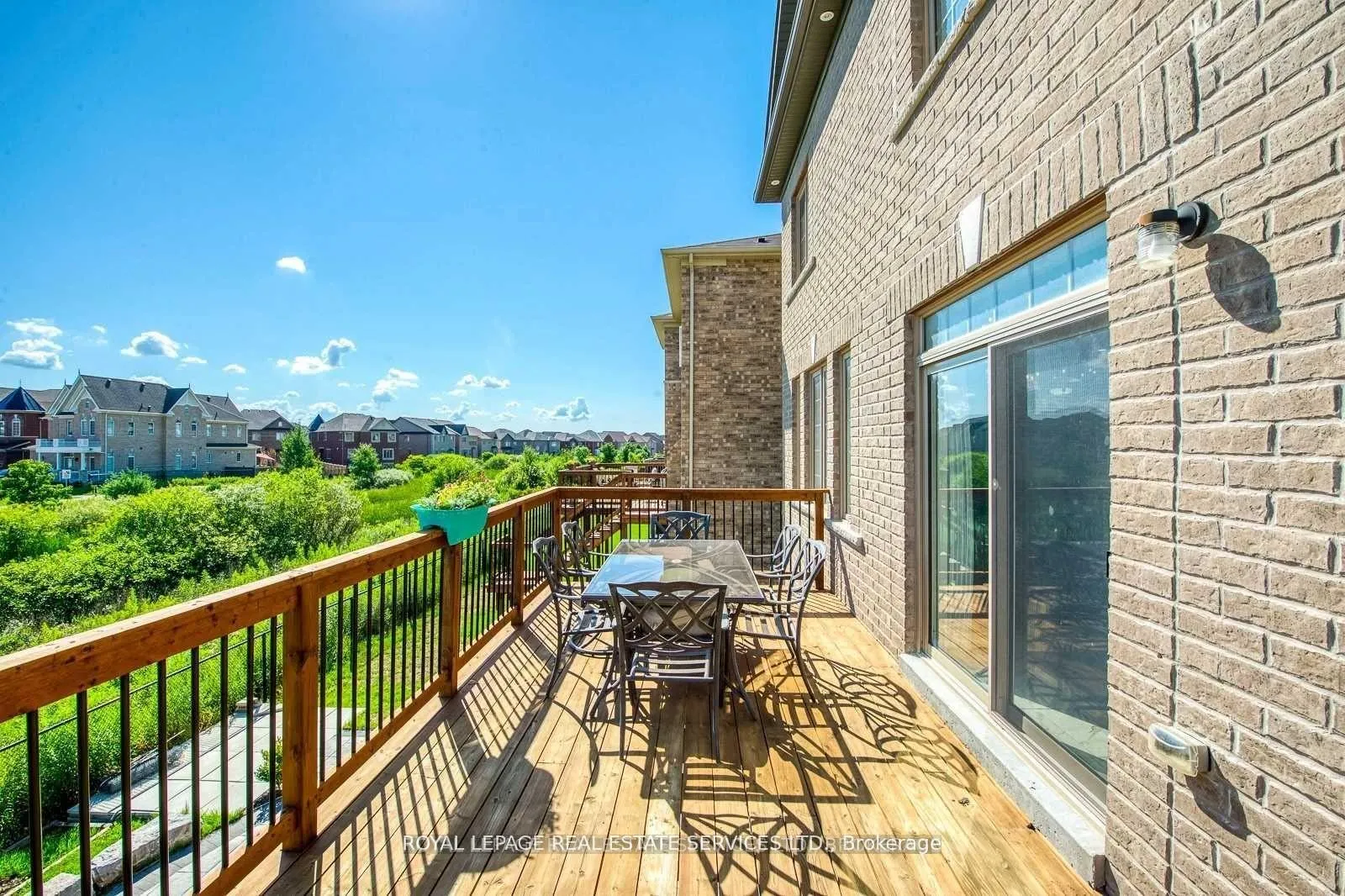Photo 21 of 69 Card Lumber Crescent, Vaughan, Kleinburg — HOMEH