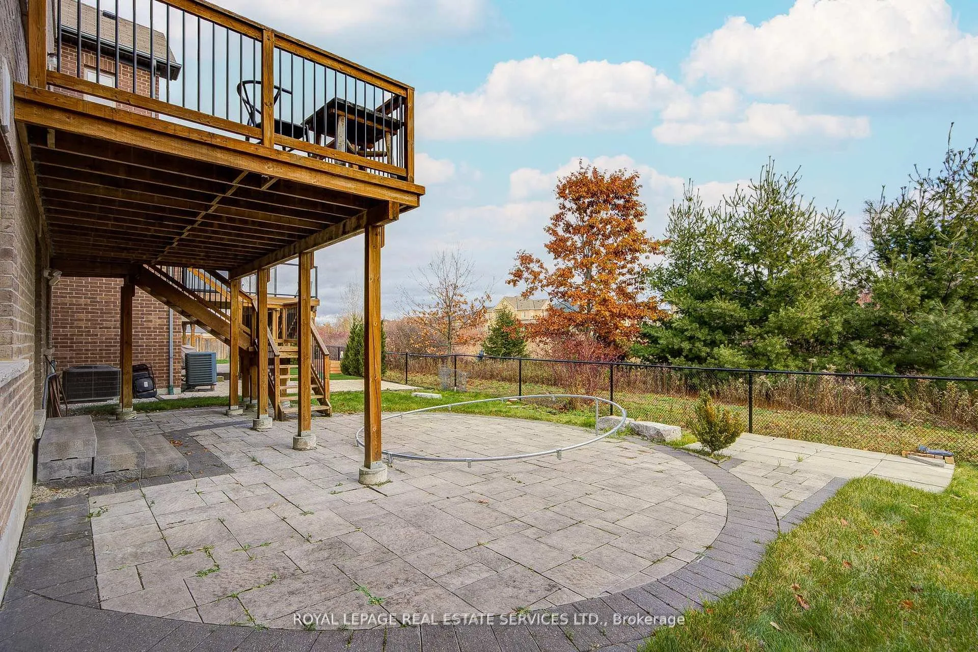 Photo 42 of 69 Card Lumber Crescent, Vaughan, Kleinburg — HOMEH