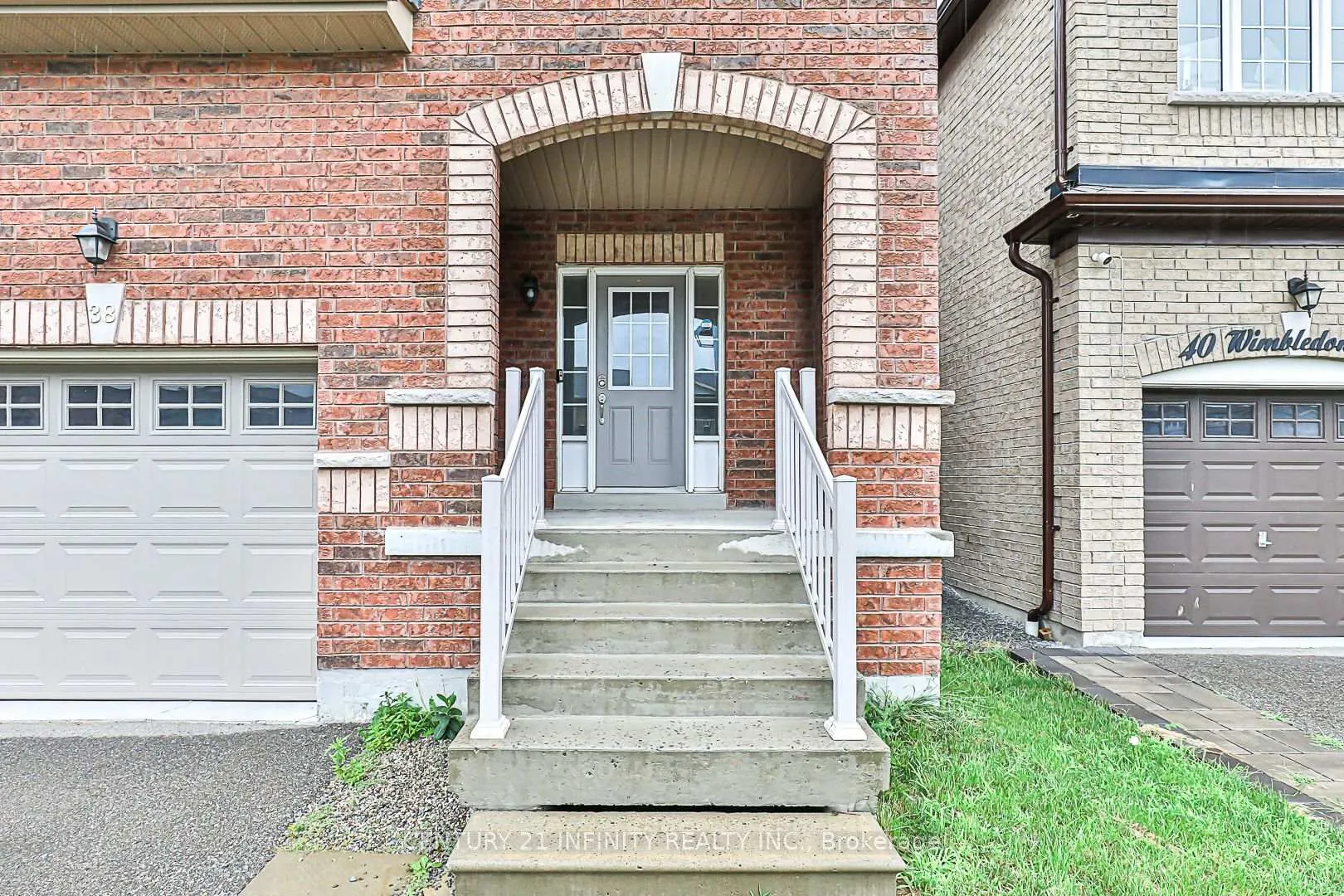 Photo 3 of 38 Wimbledon Court, Whitby, Williamsburg — HOMEH