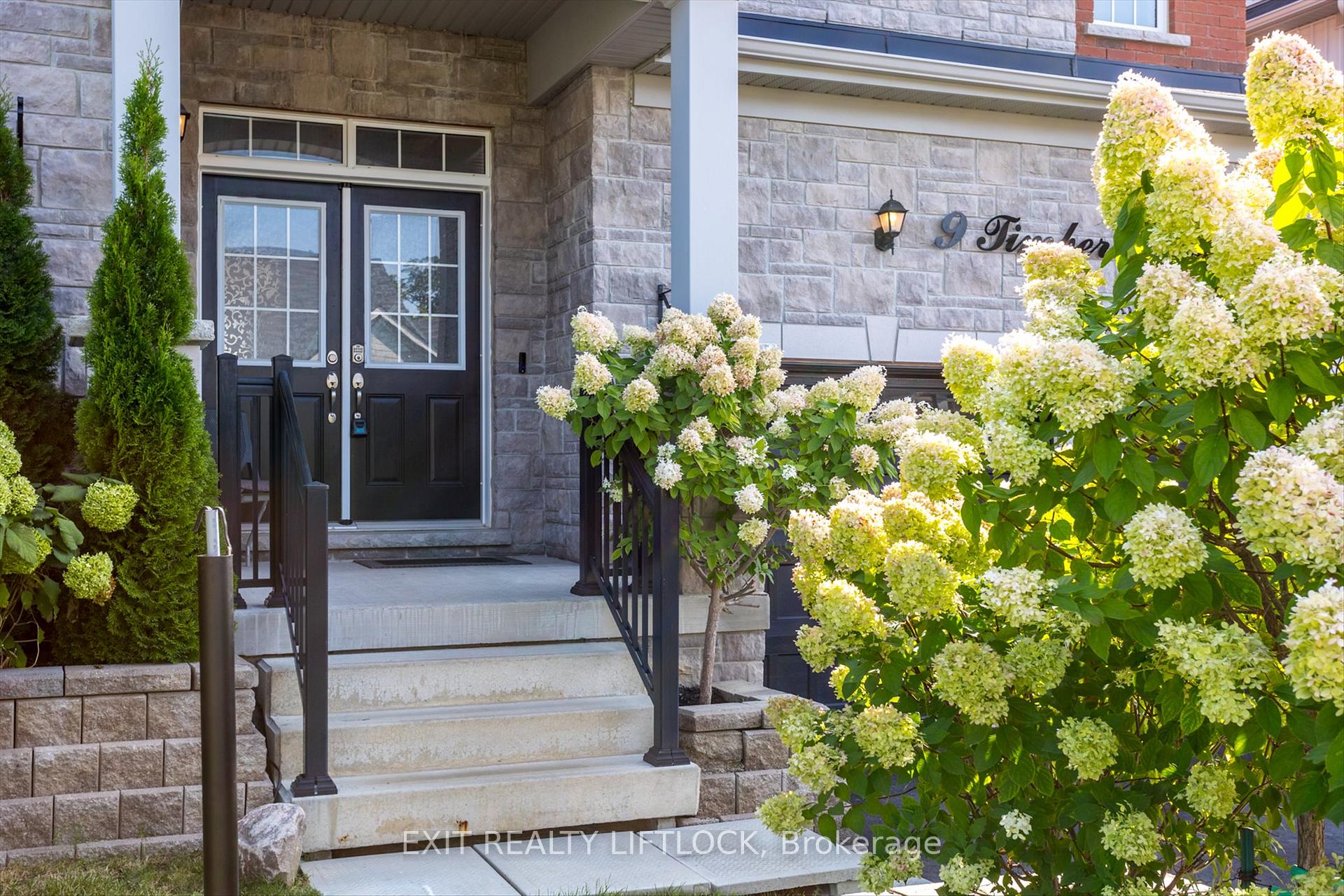 Photo 3 of 9 Timber Drive, Cavan Monaghan, Cavan Twp — HOMEH