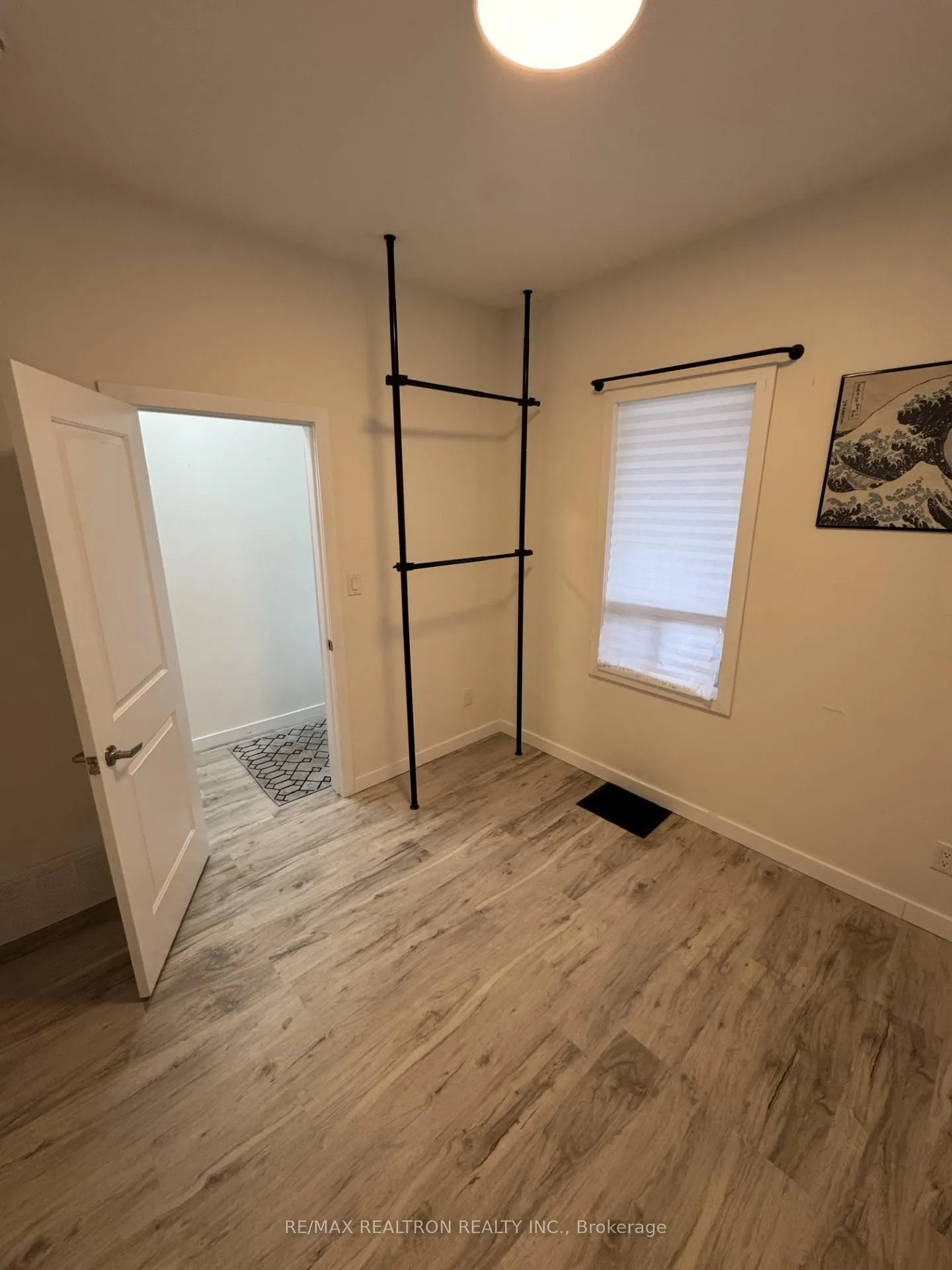 Photo 4 of Unit 1, 305 Bloor Street E, Oshawa, Lakeview — HOMEH