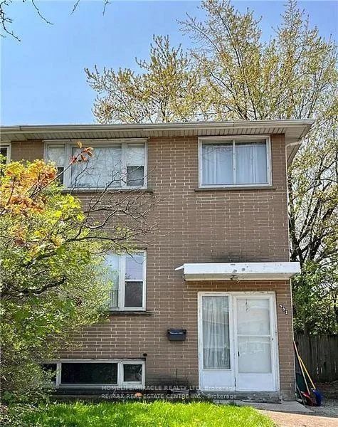 Front of 532 Appleby Line