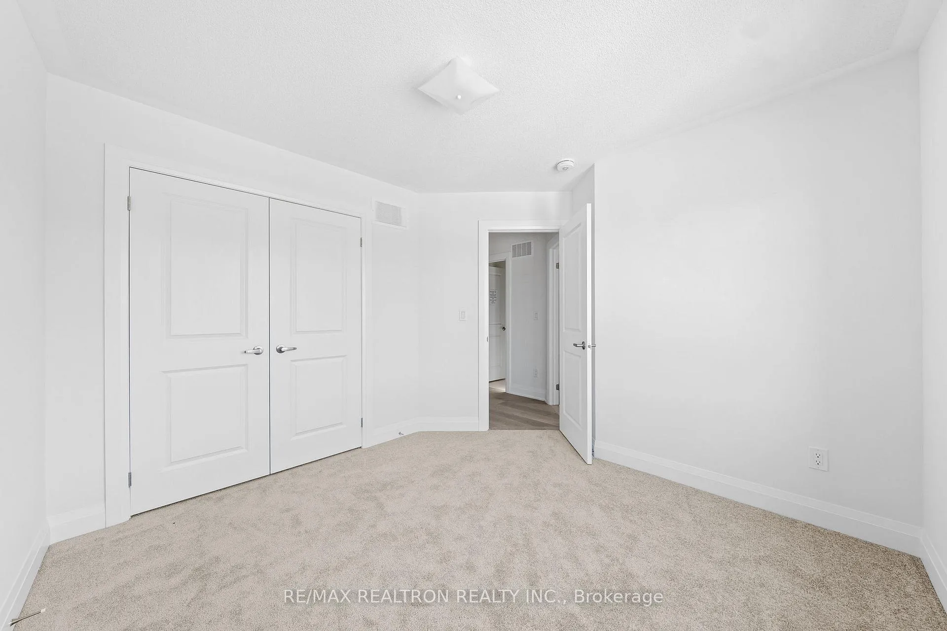 Photo 36 of 1341 Davis Loop, Innisfil, Lefroy — HOMEH