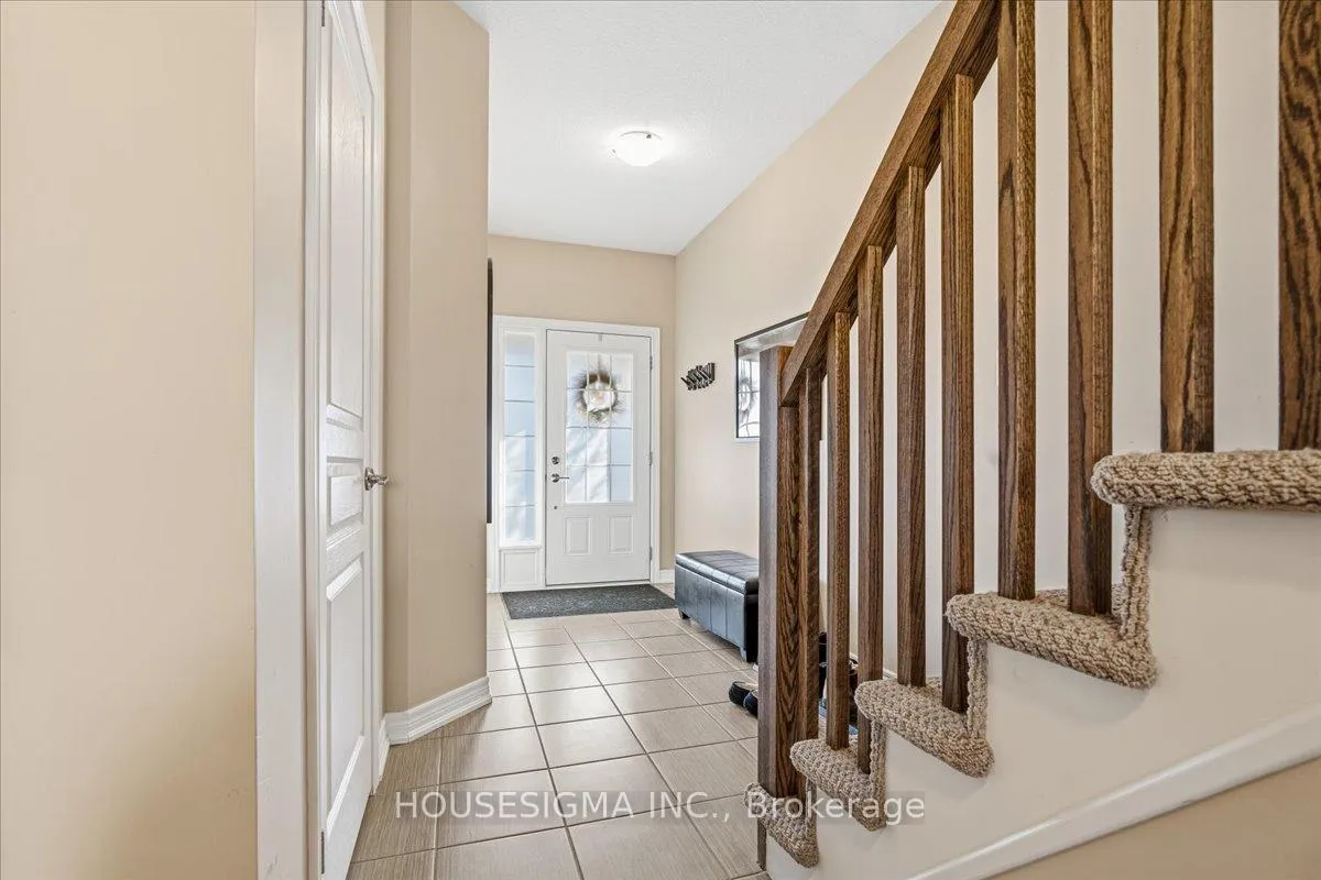 Photo 3 of Unit 5, 515 Winston Road, Grimsby, Grimsby Beach — HOMEH