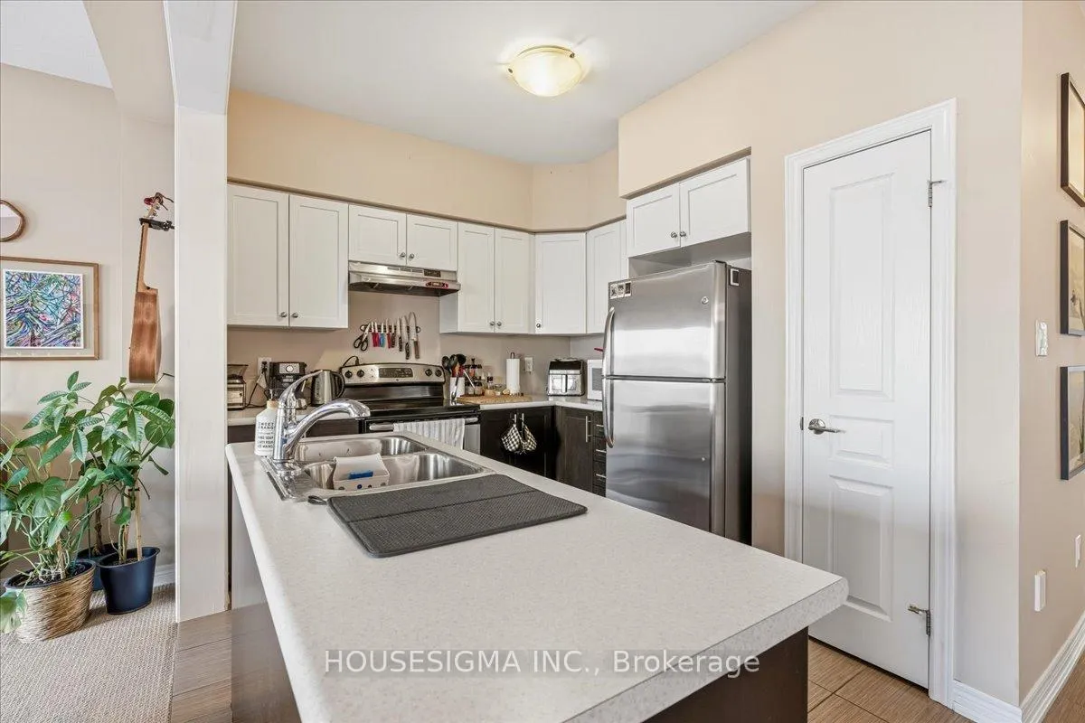 Photo 11 of Unit 5, 515 Winston Road, Grimsby, Grimsby Beach — HOMEH